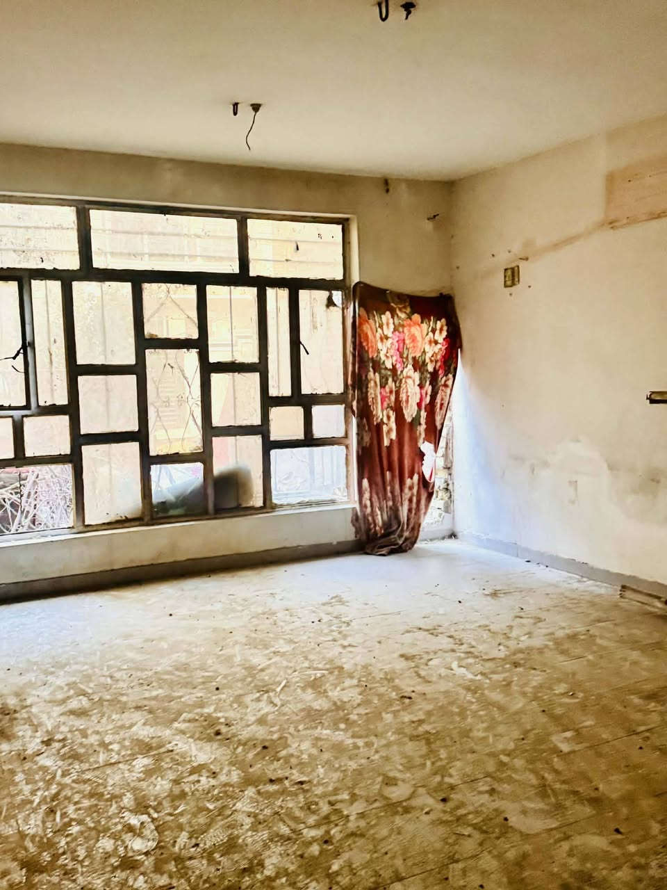 للبيع قطع طابو صرف يرادله بعظ الإضافات أو يعتبر تفليش موقع سكني ممتاز البلديات حي الصحفيين فرع نافذ  المساحه 100م واجهة 5 النزال 20                      ⬇️⬇️⬇️⬇️⬇️⬇️⬇️⬇️⬇️⬇️⬇️⬇️⬇️⬇️⬇️⬇️  للاستفسار الاتصال على أرقام المكتب                         ***********  📞***********                        نستقبل جميع العروض بيع وشراء الدور والأراضي
