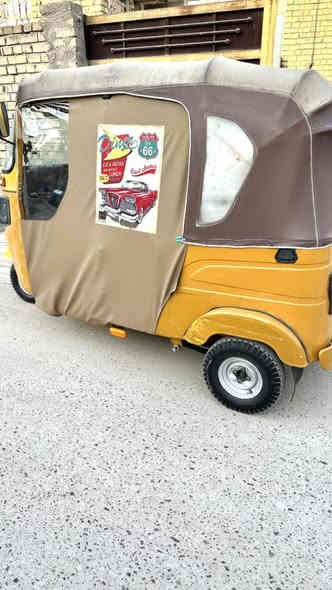 تكتك مديل 2021 مال شغل كبل للشارع تايرات جدد اندنوسي رقم انكليزي كبل اتحول سعر 7800وبيهة مجال باقي التفاصيل بلصور.  مكان التكتك بغداد. الرقم  ***********
