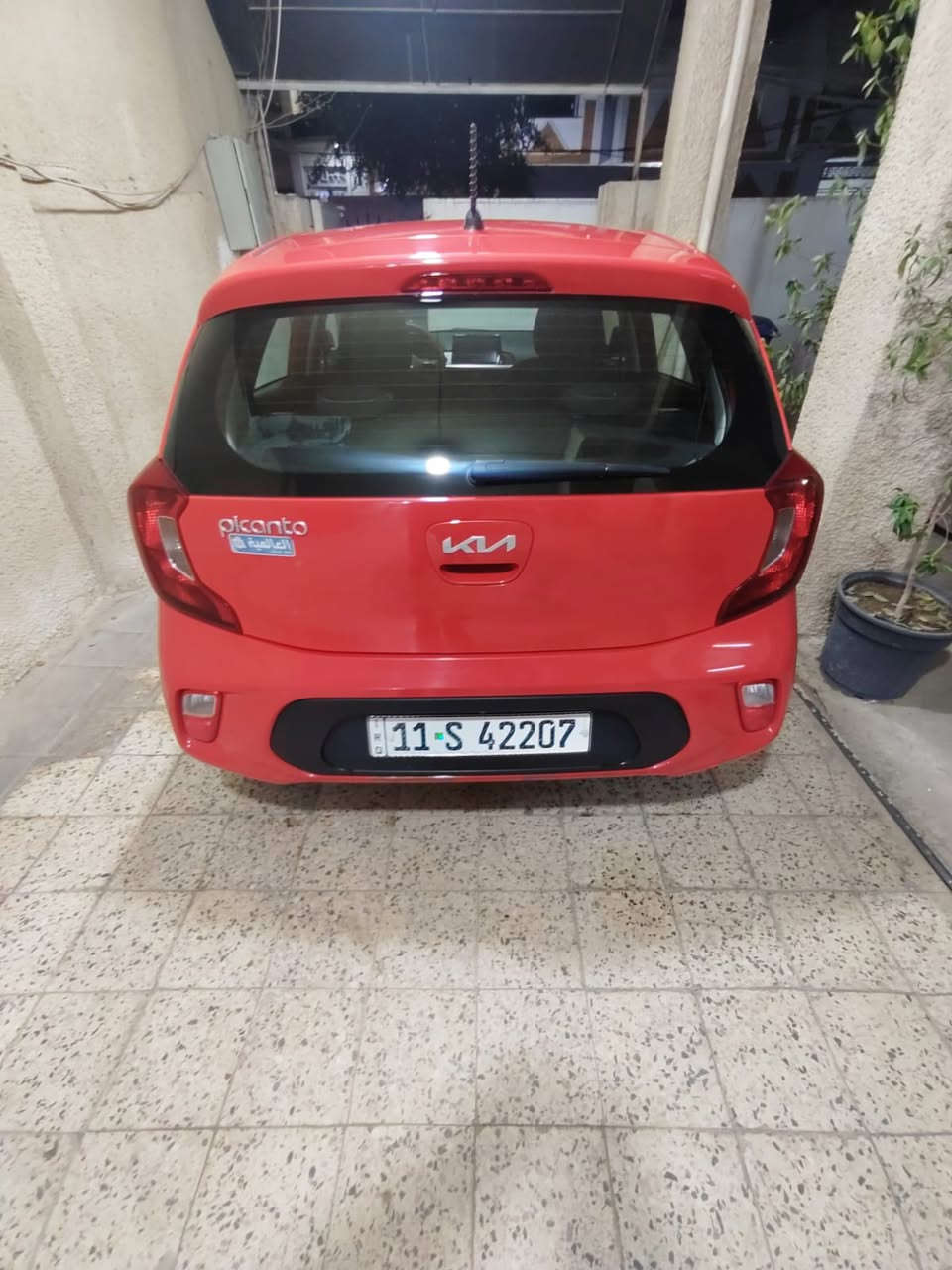 السلام عليكم ورحمة الله وبركاته
للبيع كيا بيكانتوا موديل ٢٠٢٣ خليجي 
محرك ١٢٠٠ 
ماشية ٢٠ حقيقي
تخم تاير جديد 
بطارية جديدة 
كيرمحرك صدرمكفولات 
مكفولة كفاله عامه من كلشي 
بارد بسيط بالباب الامامي صفحة السايق 
السعر ١٢٦$ وبيهة مجال 
مكان السيارة الكاظمية


**إذا كنت صاحب هذا الإعلان وتريد حذفه لأي سبب، رجاءا أرسل رسالة إلى الدعم الفني**