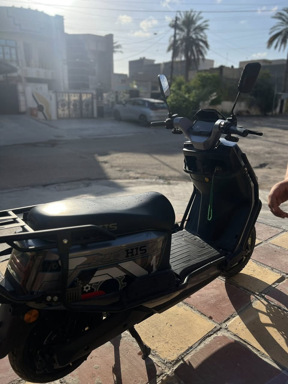 السلام عليكم
للبيع دراجه شحن نوع ام عيون وحش HIS دراجه فول نضافه شخط واحد ما بيها 6 باتري الكبار ملف 2500 دراجه شلعه ومعدل بلوتث نظام P ونظام R رجوع للخلف دبل اشارة عالي ناصي رماش زنون LED دراجه فول مواصفات رزنه وسياقتها حلوة مدرعه داير مادايرها  

مكان دراجه بغداد سعر (675) وبيها مجال بسيط 

للاستفسار ***********
