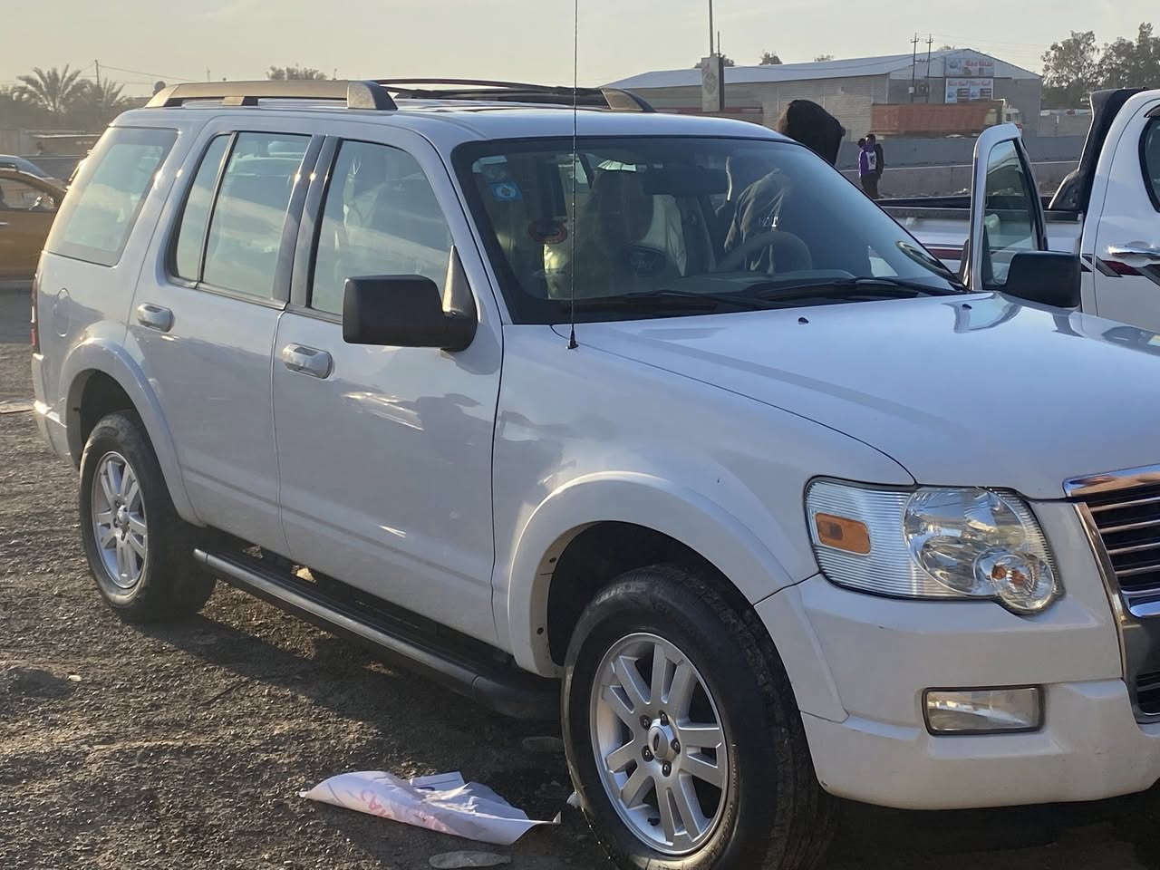 السلام عليكم
فورد اكسبلور 2010 🏎
خليجي وكالة نيفا.  ✅
رقم بغداد جديد
فول مواصفات1/1 
سلايد
  
كشنات جاد 
كشن السايق كهرباء

السيارة مكفولة بدون صبغ أو تبديل 
( فقط الدعامية الخلفية مصبوغة )
ماشية 165 الف 
السعر142 وبي مجال بسيط
***********
