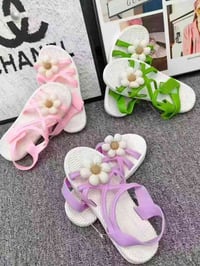 أحذية شاطئ أطفال • ٢١٩٠٠ قطعة • PVC