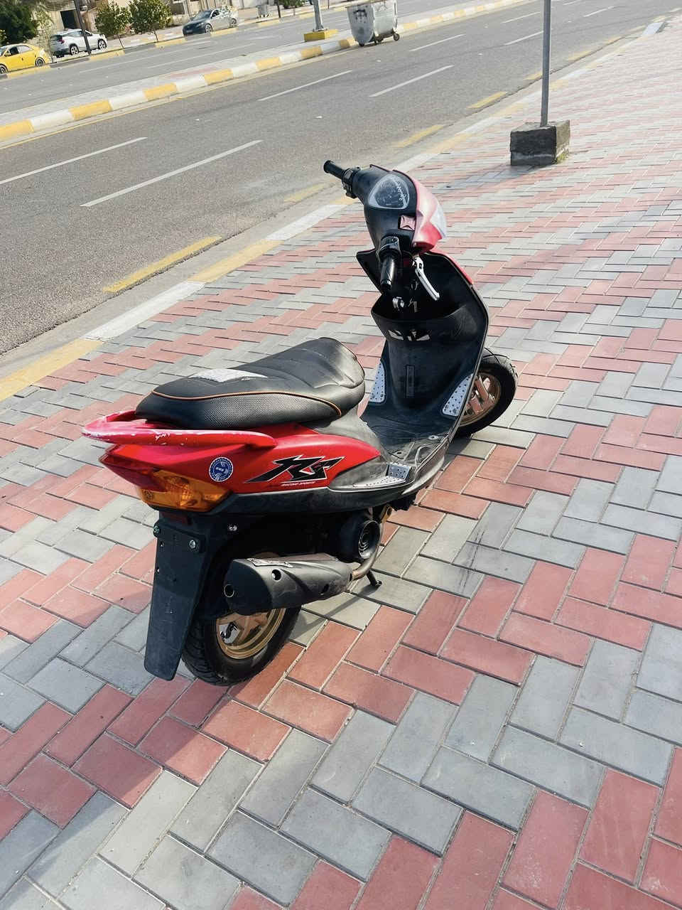 السلام عليكم دراجه لبيع الدراجه مزوده تزويد خارجي اصلي بوشه 49لو مميز مكاني كربلاء حي العامل رايده ب1250رقمي ***********  المو شراي لا يتعبني وتعبه
