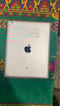 ايباد الجيل الاول • ١٦جيجا • نضيف