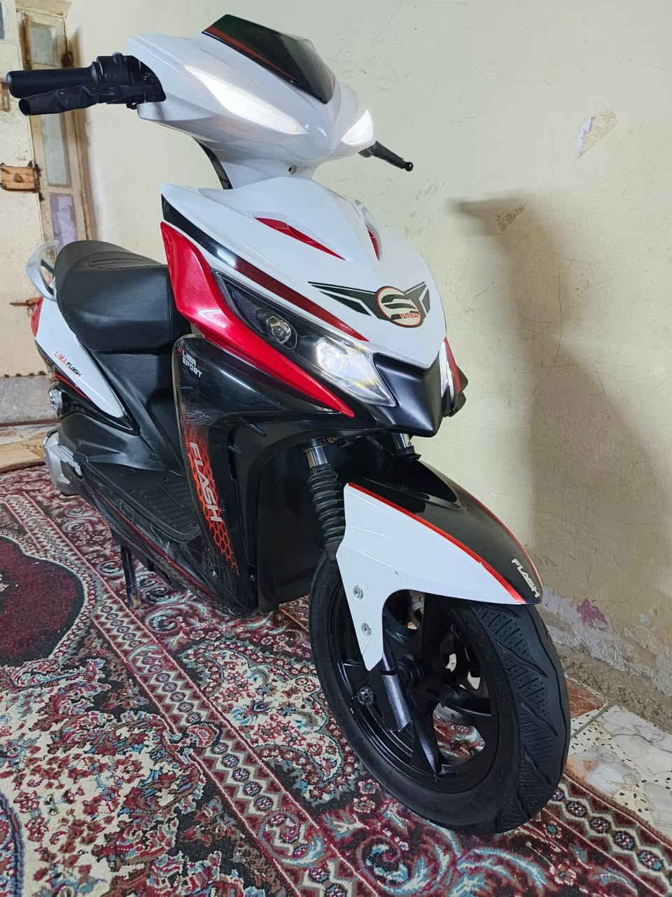 السلام عليكم دراجه ليمه للبيع دراجه زيرو ما ماشيه بل كارتون مديل 2025 وصل المعرض او ملحقاتها بيها
وين ميعجبك اخذه بيدي نفحصه اختلاف عن الصور سعرايه تاخذها بلاش
تفاصيل الدراجه 
لايت عالي ناصي زنون
مثبت سرعه
نضام بك
نضام بارك الوقوف المستمر
بريك امامي خلفي دسك هايدروليك
شاشه كبيره تشكشف اعطال الدراجه ولتنبيهات
دبل اشاره
نشره ترحيب 
دبلات امامي خلفي غاس طيه جدا ناعمه
كشن طبي جلاتين
بطاريات مصطره الحجم الكبير كرافين انسه الشحن
ملف الدراجه 2000 حقيقي
تقطع مسافه بل شحنه الوحده 75 كيلو جيب ويز وفحص
الدراجه ضد الماء
تايرات جبلي جلاتين حجم 12
طلاعات جانبيه لراكب الخلفي
الشراي يتفضل خاص او التصال عله الرقم ***********
سعر الدراجه 850 بيها مجال بصيط
مكان الدراجه بغداد ساحت عدن
