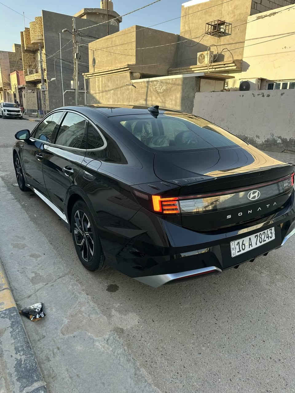 السلام عليكم للبيع هونداي سوناتا موديل 2025 ماشيه4الف اخت زيرو محرك2500 فول عده بنراما رقم قادسيه شهداء وكاله من مالك باقي اله سنه ونص واصير حره السعر 175 وبيه مجال حادث أمريكا بنيد فقط بدون داخل ايرباك دركه فقط والباقي كفاله عامه مكان السياره الديوانية ***********
