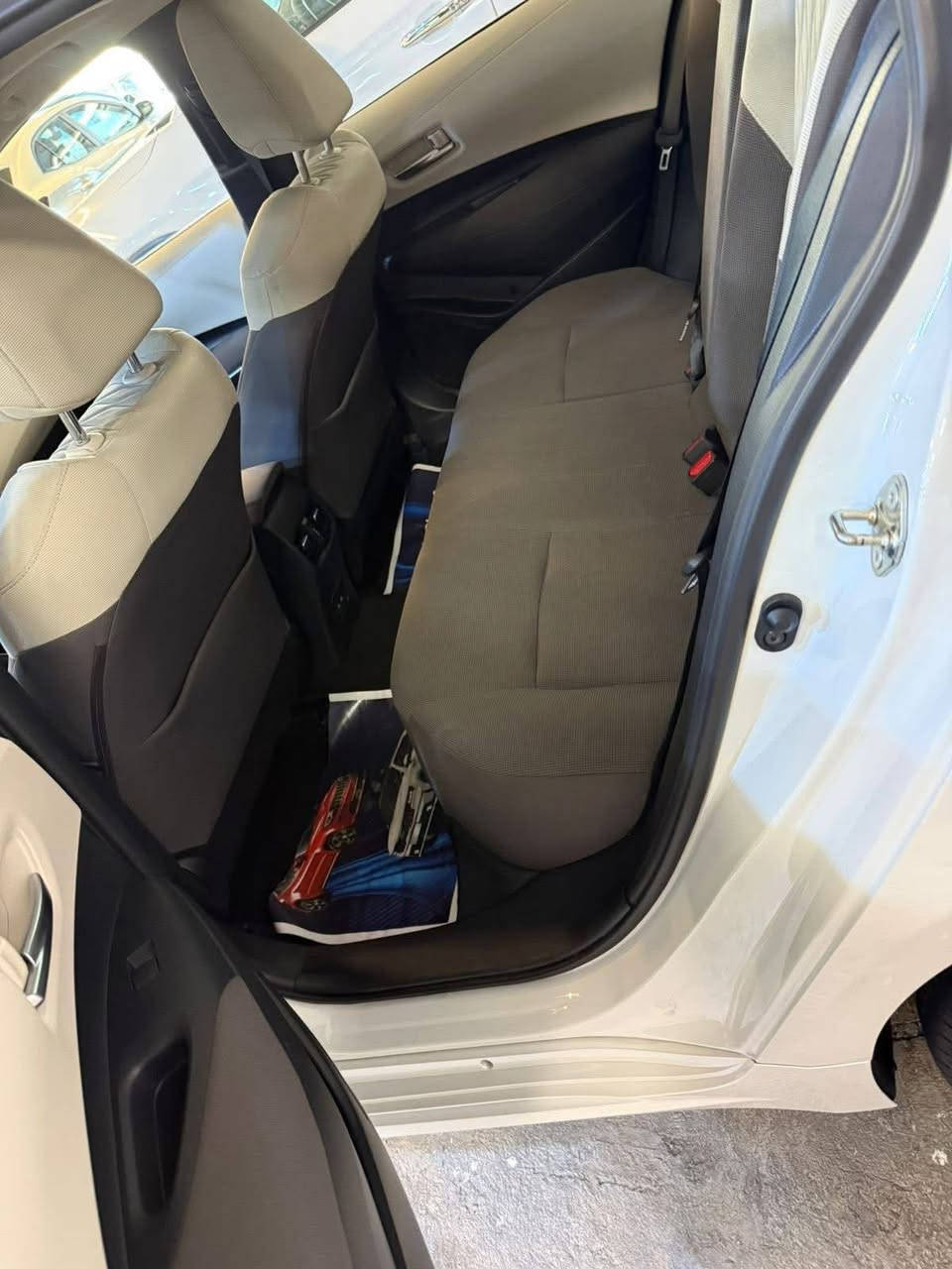 سلام عليكم
كورلا 2025 فول مواصفات بعدهي بل ضمان شركة ساز بانزين
ابيض صدفي ماشيه 19 مكفوله مابيها قطره صبغ ولا بارد
رقم اربيل باسم شركة
سعرها 198 ورقه وبيها مجال
مكان بغداد
رقم ***********
