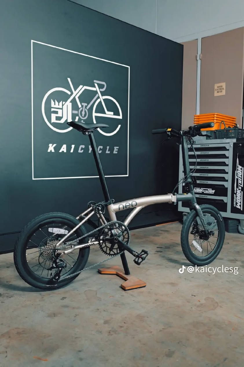 تحفه فنيه java neo
دراجه خفيفه الوزن قابله للطي ب٣ مراحل لسهوله الحمل وزنها ١٠ كيلو غرام تكدر تشيلها بجنطه وين ماتروح حجمها ١٦ طبعا سستم شيمانو بريكات هيدروليك السعر ٧٠٠ بيها مجال للعلم اخذتها اكثر بس ما مستخدمها متوفر توصيل داخل بغداد وديالى


**إذا كنت صاحب هذا الإعلان وتريد حذفه لأي سبب، رجاءا أرسل رسالة إلى الدعم الفني**