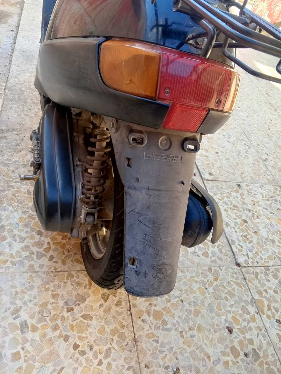 السلام عليكم دراجه بلاديه معروضه للبيع دراجه على وضع البلاد ورغمه مفتوح بيها كهربائيت كهربائيات اكلن شغالات دراجه نظيفه كل شي ما عايز لها برغمه مفتوح بيها دراجه معروضه ب 400 ومكانه كربلاء***********
