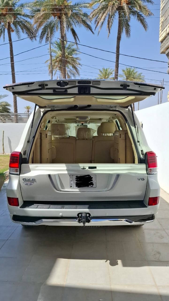 السلام عليكم
اللهم صل على محمد وآل محمد

لانكدروز gxr2017 للبيع 

السيارة بريم فول مواصفات 

مكفولة كفالة عامة 

ماشية 94 الف ترايها ونعومتها مال زيرو

هزة وسنوية جديدة بأسمي تحويل ثاني يوم 

مواصفات البريم معروفة 

فتحة سقف 

dvd دي في دي بالقمارة 

اشاير بالمري ومري شفط 

أنارة ترحيب 

دبل ماوس 

تخم تاير جديد وصدر وحدادية خير من الله 

بصمة عدد ٢

السيارة مال بيت وكاملة مابيها مصرف دينار وبالخير ع الياخذها 

عنواني بغداد للأستفسار ***********
