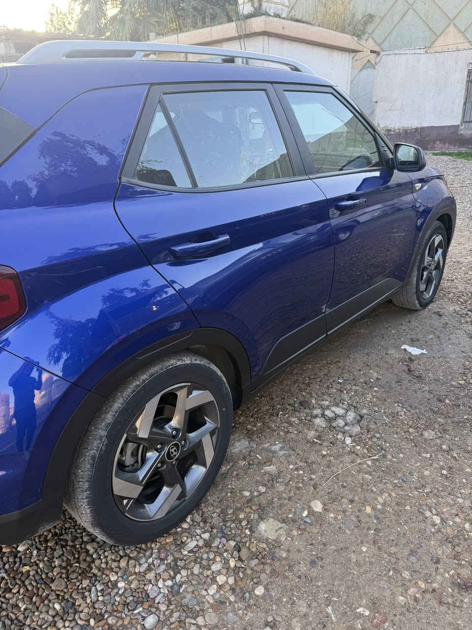 بسم الله الرحمن الرحيم 
للبيع 
‎هونداي فينو 2021
‎رقم بغداد إنكليزي
‎ازرق 
‎8 نوزل )
‎تبريد ثلج 
‎محرك 1600 
‎ماشية 40
‎المواصفات 
‎رادار 
‎تحديد مسار 
‎كروز سرعة 
‎كامرة خلفية دوراة 
‎شاشة تدعم كار بلي اندرويد اوتو وايرليس
‎دوشمة كشن تفصال 

سعر 120 بيها مجال بسيط حك الجيه للأستفسار الاتصال على 
***********
