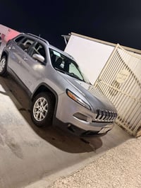 شيروكي V6 ٣٢٠٠ • ٢٠١٨ • دفع رباعي ملغي