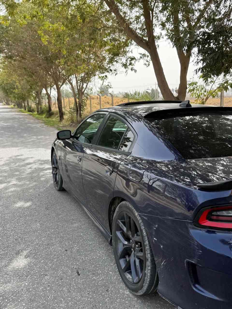 السلام عليكم للبيع فقط ،
دودج جارجر 2017 دايتونا اصل ، لون نيلي
محرك ٨ سلندر هيمي 5.700 
السياره فول للاخير :
فتحه 
شاشه جبيره 
سستم صوت الباين
كشنات حضن الكانتارا مختمه Daytona
 كشنات تدفئه تبريد امامي 
كشنات كهرباء 
كشنات تدفئه خلفي
نظام خزن ميموري
تدفئه ستيرن
ستيرن تحكم كهرباء 
مرايات وسطيه وجانبيه تعتيم 
حساسات خلفيه
عليها شوته رياضيه بلاد 
تخم ويل ٢٣ جديد وتخم تايرات جديد

السياره عليها منظومه غاز تشتغل بكفاءه ١٠٠٪؜ 
وبيها ضمان لمدة سنة .
السياره حداديتها منفوضه من الالف للياء حداديه جديده
ومسويلها ادامه كامله 
ما تصرف عليها ابد ومابيها نقص برغي

حادثها بامريكا خفيف بس هنا بالعراق اثر حادث ثاني و شخوط انصبغت اكثر من قطعه، اني ابيع حزام 

السياره باسمي ومداور ثاني ، سنويه لل٢٩ 
سعرها ١٦٨ وبيها مجال بسيط حلة, بابل


**إذا كنت صاحب هذا الإعلان وتريد حذفه لأي سبب، رجاءا أرسل رسالة إلى الدعم الفني**