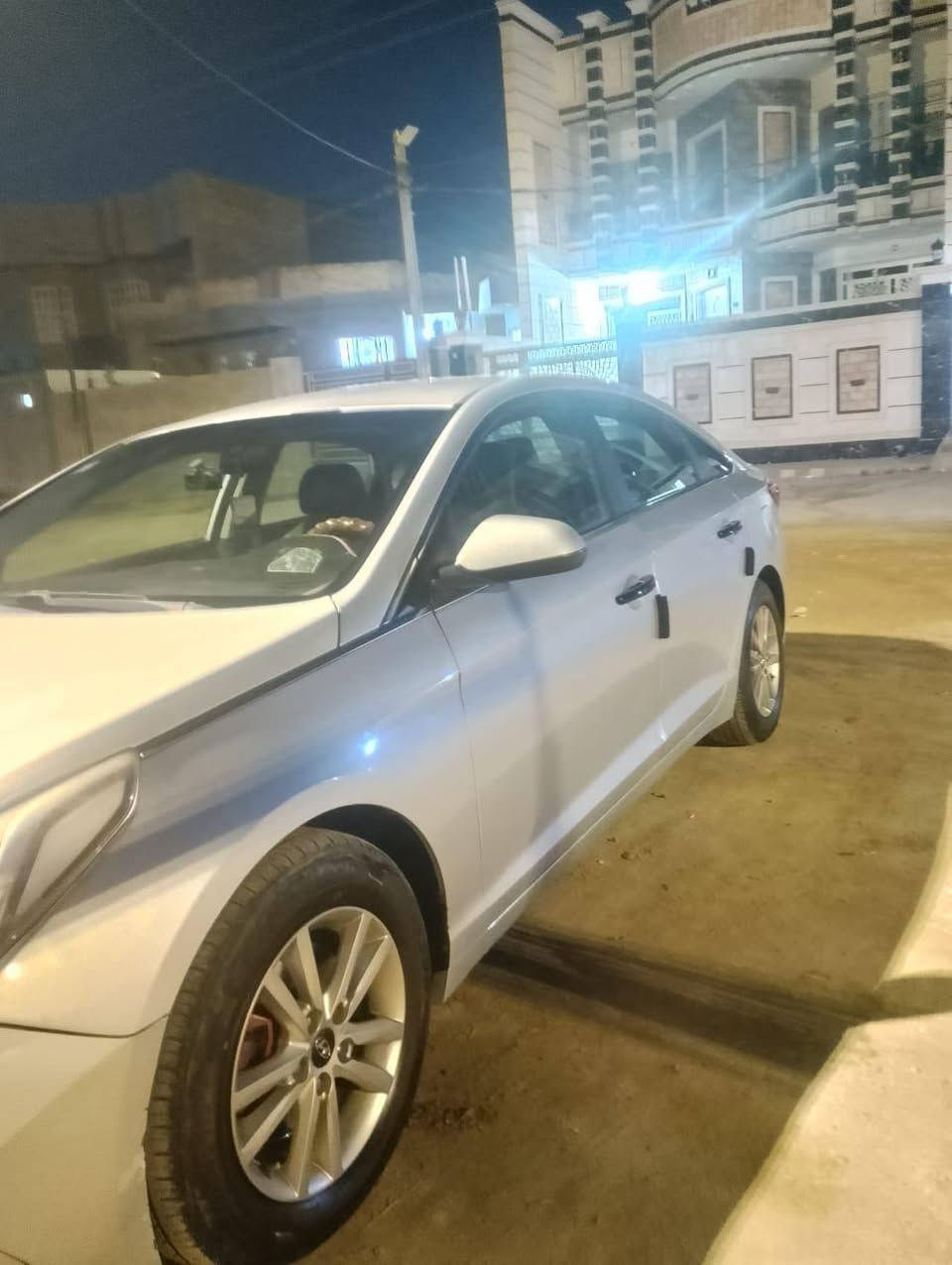 من رخصه صاحب الگروب 
سياره سوناتا للبيع وارد امريكي ضررها فقط بنيد صبغ 
موديل 2015
سعرها 125$ وبيها مجال بسيط 
للاستفسار الرقم ***********
