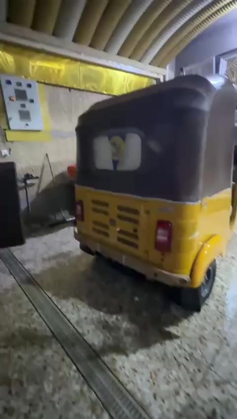 السلام عليكم تيك تيك 18 للبيع اي نقص ما بيها لا تنقيص ولا تبخير التيك توك قدام عينكم معمره بس دوس وبيها جوا البقلايه اربعه اصابع بارد الدراجه حلوه ونظيفه ام رقم ثاني يوم باسمي احول العنوان بغداد الحسينيه الراشديه السعر
***********
