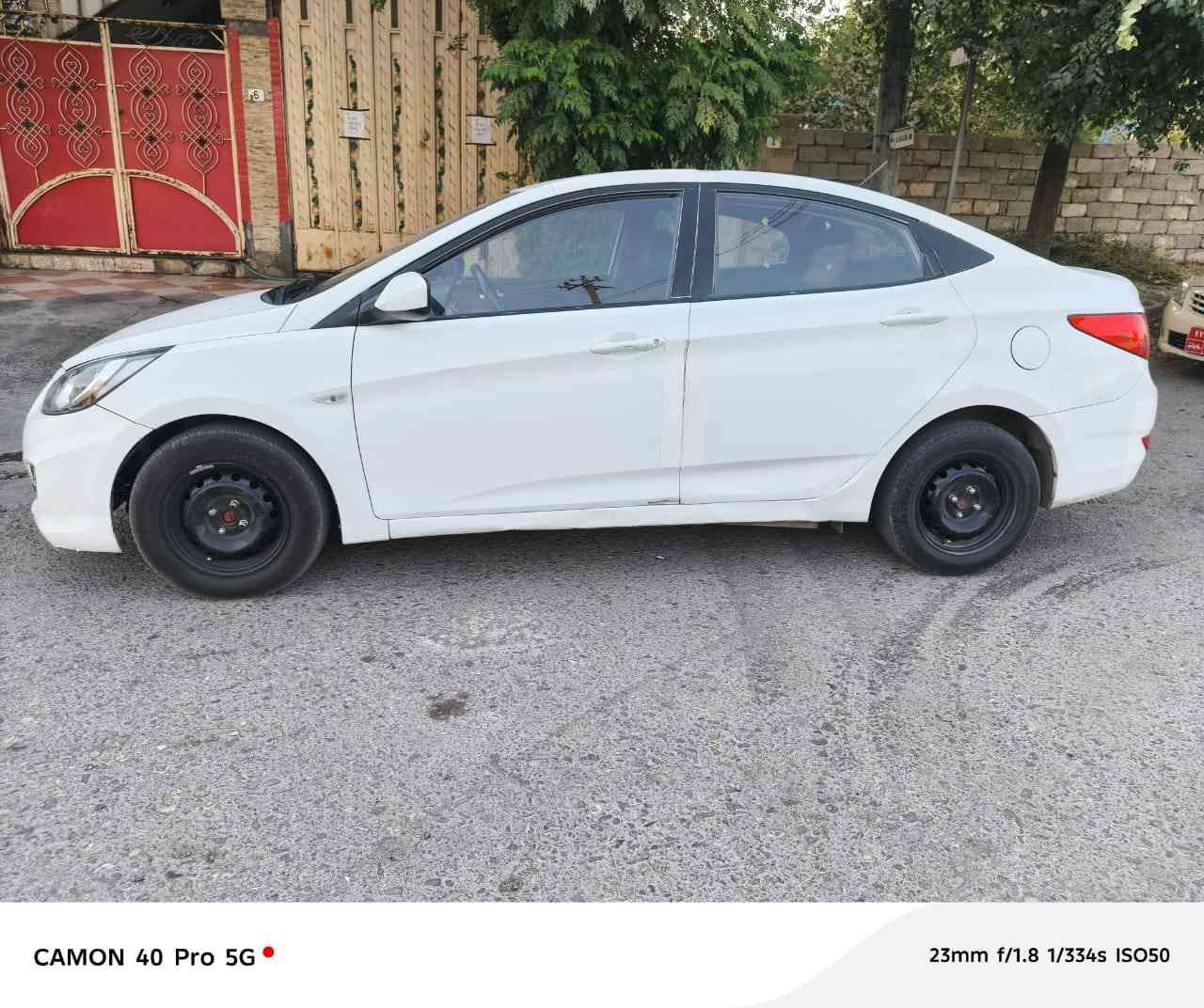 بەناوی خودای بەخشندەی میهرەبان 
هۆندا ئەکسنت بڕاوە 
مۆدێل 2012 
ئیکۆ و شاشە لیزەر
مەکینە 16 ی مەرغوب
کشن جڵد و ئاوێنە کارەبایی 
سویچ شقارتە 
بێدەعم و بێ لێدران 
بێ خایس و ڕزیوی 
چوار تایەی لۆک 
توندوتۆڵی و کارەبایی بەشەرت
کەڤەر گۆڕاو و بۆیاغی سەقف بەشەرت 
شاشە ئایپادی نمونەی بۆ بەستراوە 
گێڕ و مەکینەی بەشەرت 
سەیارەکە بڕاوەیە ماڵی دۆستە 
بەنزین زۆر کەم دەخوات 
سعری زۆر گونجاو 
48 گەڵاو معامەلەیەکی برایانە 
شوێن ڕانیە 
***********
***********
واتسئەپیش کارایە رانية, السليمانية
