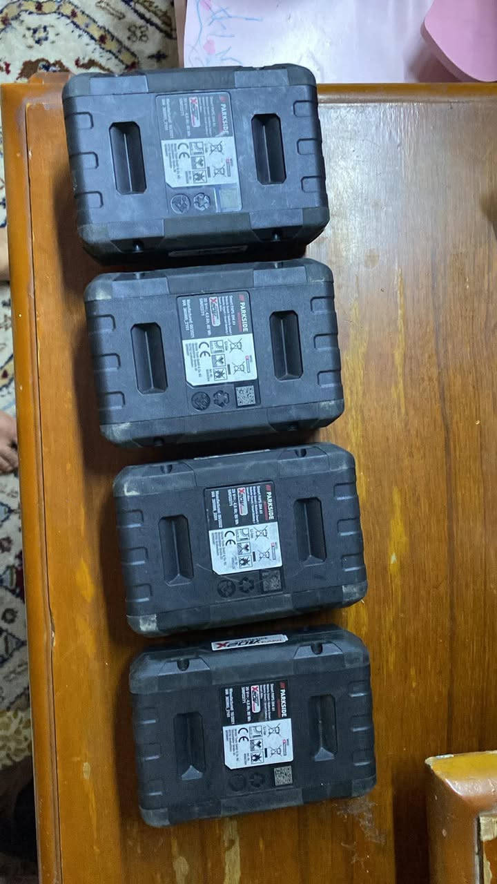 بطاريات 4 امبير سمارت متوفره القطعه ب45 الف اصليه التجي مع الاجهزه


**إذا كنت صاحب هذا الإعلان وتريد حذفه لأي سبب، رجاءا أرسل رسالة إلى الدعم الفني**