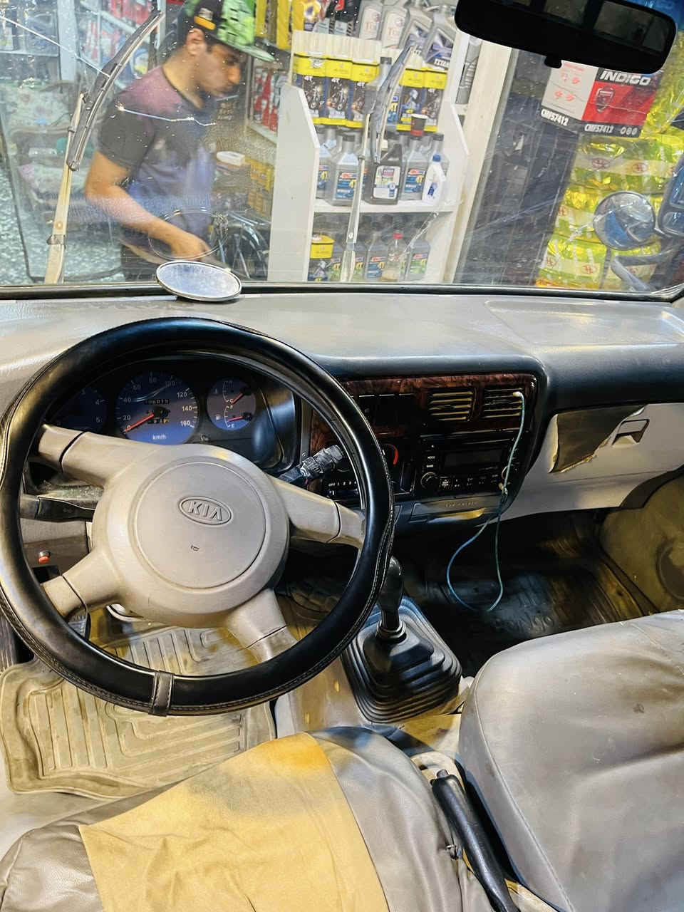 كيه حمل ام عيون للبيع السعر75 وبيه مجال مكينه وكير خير من الله والسياره ممتعوبه نضيفه كلش مكان السياره بغداد لامين الثانيه***********
