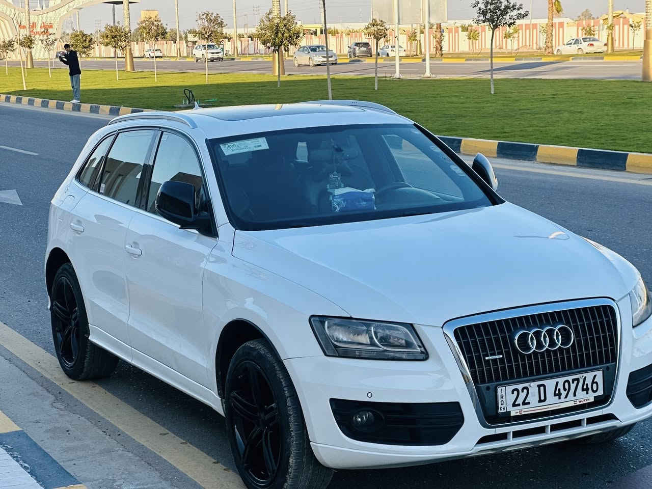 السلام عليكم.  للبيع.  اودي Q5
موديل. 2011.  

رقم اربيل.  الدولي تحويل مباشر
بيه صبغ. قطعتين جاملغات الاماميه بدون دواخل   
محرك. V6. 
كير. محرك.  صدر.  تبريد. تدفئه.   كله جديد.   سياره فول مواصفات 
بصمه. بصمات ابواب لمس. مري شفط
بانوراما. كشنات تدفئه تبريد. خزن  كشنات كهرباء جلد شفتات. بل ستيرن.   تحكم ستيرن. بردات خليفه بلاديه   تبريد قطعتين سياره هواي مواصفات بيه

السعر:130  وبيه مجال

المكان: كركوك 
رقم الهاتف:***********
