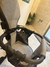عربانة • كسر بسيط • ماصعد بيه طفل