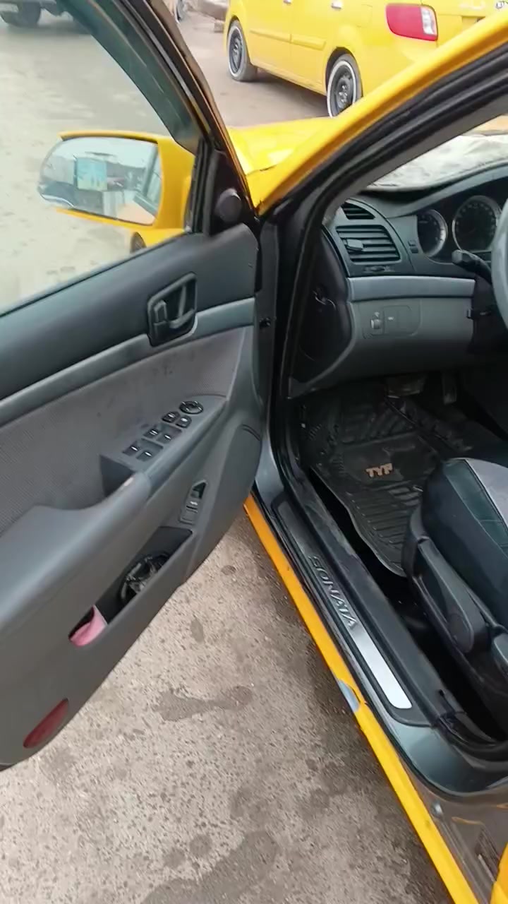 السلام عليكم تكسي سوناتا امريكي 2010رقم نينوى ضررها بوند وجاملغ مبدلين وشبر بل تكمه  التفاصيل أكثر اتصل على الرقم ***********
