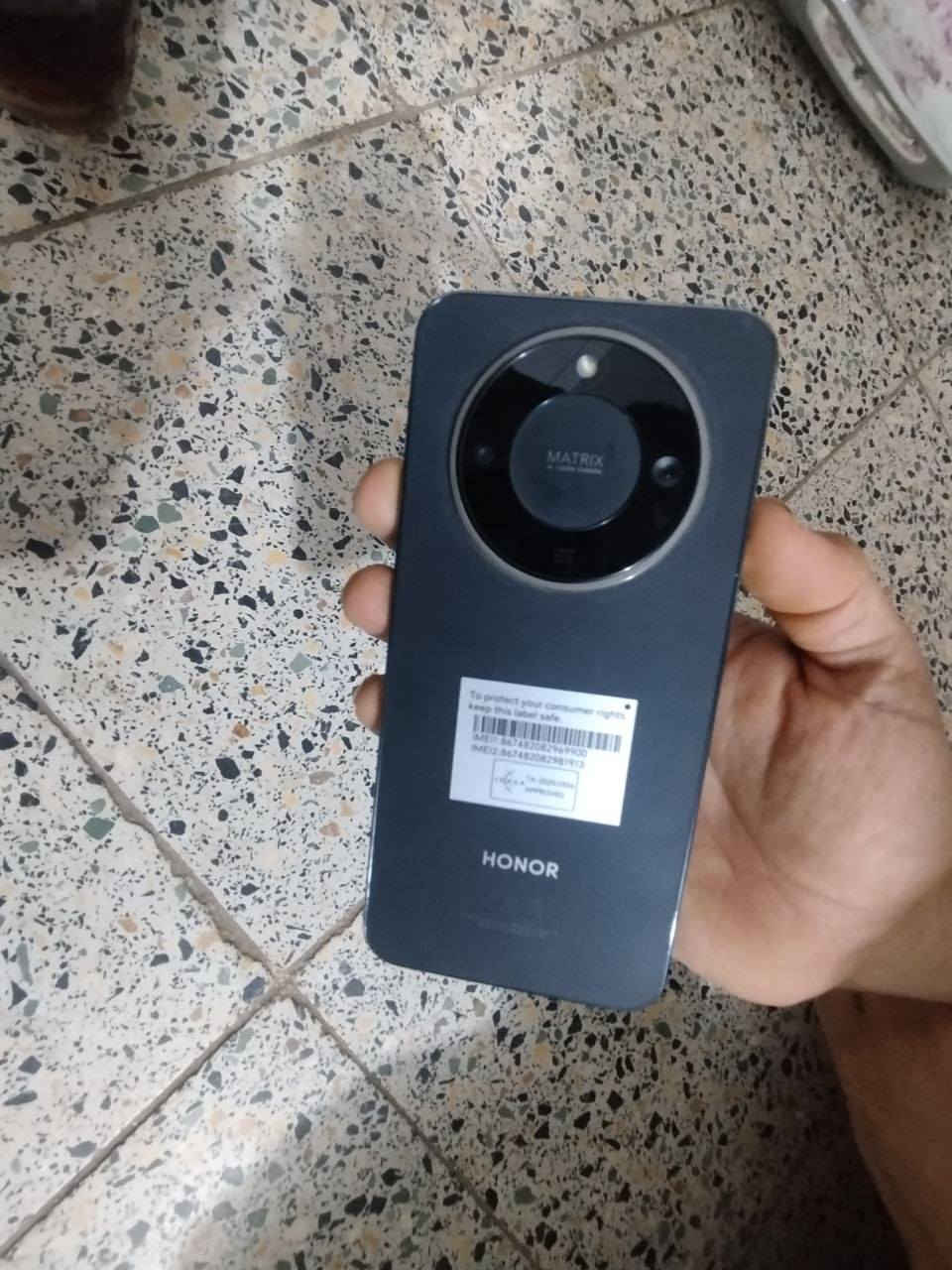السلام عليكم جهاز (هونر x9d) ذاكره 256 جديد قبل فتره أخذته أقل الشهر بس لأن متعود على الآيفون أريد ابيعه جهاز مكفول من كلشي كل ملحقاته موجوده ( الكارتونه مع الشاحن) السعر (440) قفل  مكاني حلة / قضاء المحاويل /قرية البو مصطفى ***********
