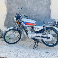 دراجة نارية • مكفوله • الرميثه