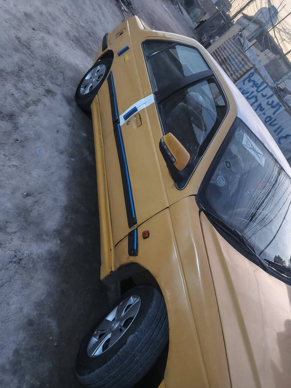 السلام عليكم بيجو بارس سياره 2011 كلش حلوه بس راعيهه ما اندله بل شاميه ابيع هيج السعر 15 وبيهه مجال ترهم مراوس سياره مكفوله عشائر وسرقه رقم الهاتف ***********
