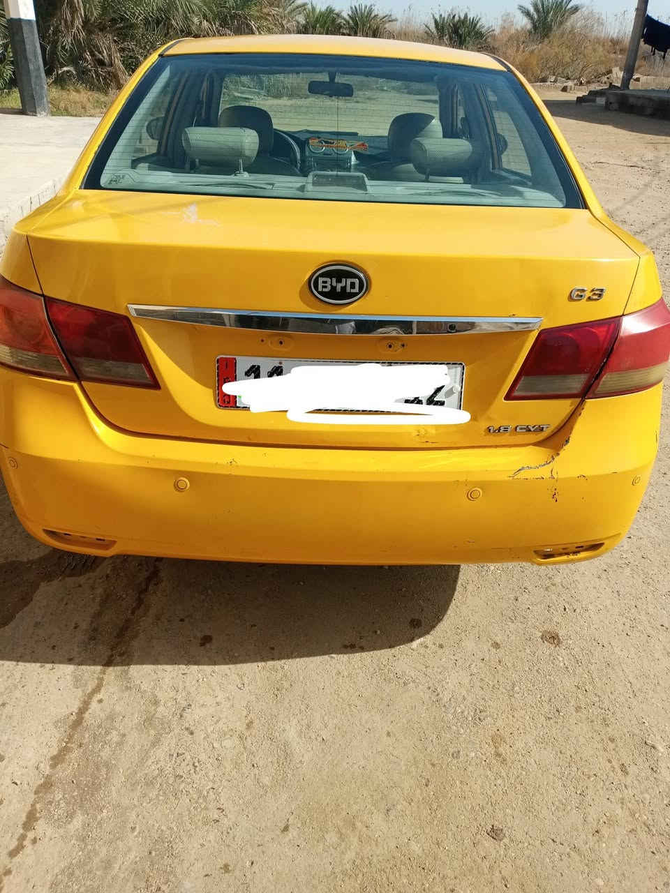 بي وايدي جي 3 بسمي رقم بغداد انكليزي هزة جديدة مصفرة هيئة وا غرامات سيارة بيها ثنين جاملاغات مبدلات اثر خياس مسويلها ادامه عامة بور وا مشط واتربم رولات قوايش نوزلات برشر بريك وعنبار جديد تايرات امامي جديد  صدرها جديد المحرك جيد جدا  النقص اللي بيها الكير بي عتة وجامه سلايد مكسورة وريمون البصمه فقط رايدها 38  وبيها مجال رقمي ***********
