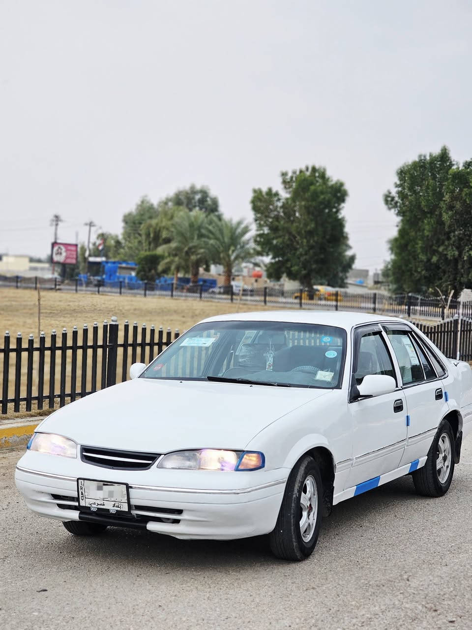 السلام عليكم.....
برنس فراشة للبيع 
موديل 1997..... الون ابيض 
رقم بغداد   .... 
سنوية لـ27 ...
محرك مفتوح ..  
كير اوتو ...
كير ومحرك خير من الله........
بدون تبريد ...
مصبوغة حزام...
كهربائيات شغالة ....
تخم تاير ...
دواخل نظيفة ..
السعر 37 وبيها مجال حك الجية .. 
مكان السيارة ديالى /بلدروز 
رقم الهاتف ‏***********
اسف عل اطاله الشراي يتصل غير متواجد عل 
فيس اتصال فقط .....
