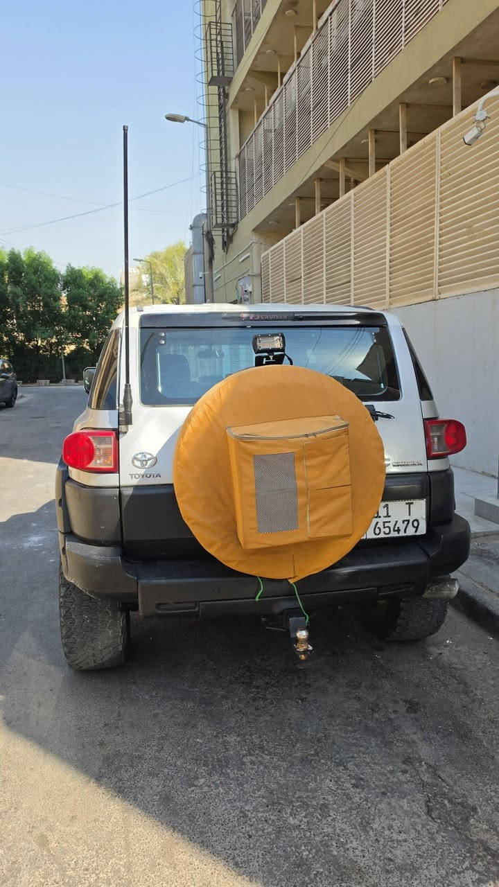 للبيع فقط تويوتا Fj موديل 2007 فول مواصفات مكينة 4000 V6 فور ويل دمام اربع شمسيات شاشة كامرة حساسات نظام دفلوك تخم تايرات بيف كودرج امريكي 10 طبقات جديد الاضافات درع امامي حديد و بلوجكترات امامية و بلوجكتر خلفي قاعدة TRD صدر امامي خلفي جديد تبريد ثلج بلكات و نوزلات و مجاول كله جديدة عبوة فيت بم جديد السيارة مناقصه شي كله جديدة حادثه مال امريكا الباب البصف السايق فقط باقي السيارة مكفول من الحادث السيارة مصبوغة حزام اثر جراد عدا القمارة مكفولة من الصبغ بلادية مكان السيارة بغداد زيونة رايده 140 وبيه مجال قليل 
***********
