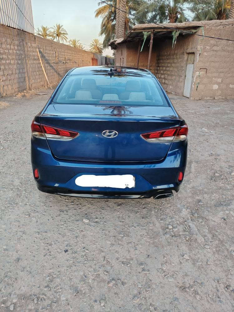 السلام عليكم *********** سوناتا ٢٠١٨ واردامريكي رقم بغداد باسمي تحويل مباشر مصبوغه عام أثر حرق مبدل بيه عرقجين قماره جاهزه من كلشي السعر ٩٨قفل قفل ***********مكان السيارة واسط العزيزيه الصويرة, واسط

