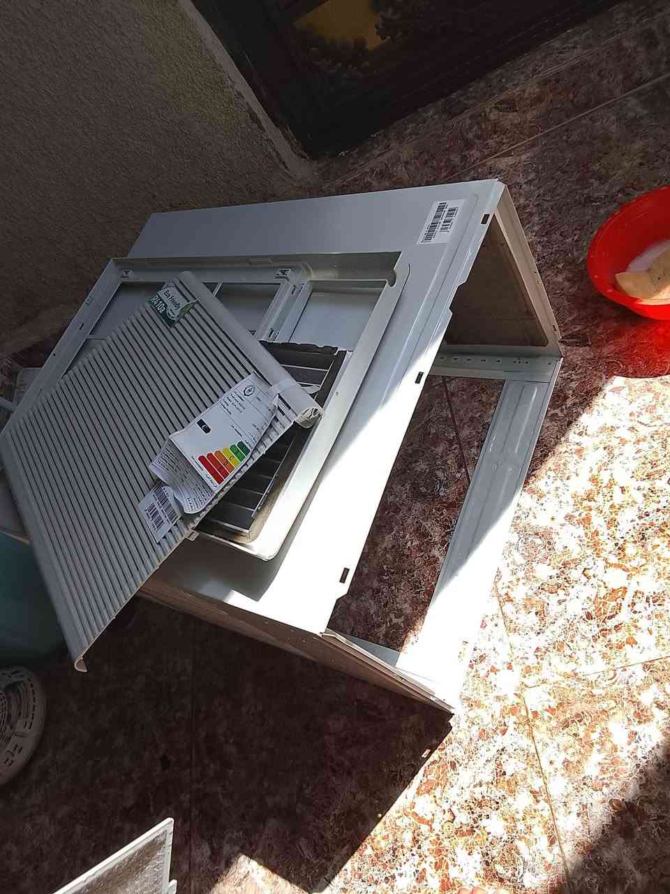 السلام عليكم مكيف طن ونص للبيع اخو الجديد نظيف صارلي اقل من 4 اشهر من ماخذه جان بمعهد ويشتغل باليوم 3 ساعات فقط الله شاهد جديد بمعنى الكلمه متوفر واتساب عنواني شارع حمدان ماقبل صناعية حمدان ***********

