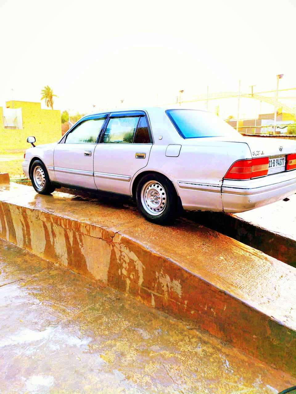 تويوتا كراون رأس الثور تكم
1997
مواصفات 5دكم فول تبريد قطعتين 
كشن مساج 
 اربع كشنات كهرباء 
سبلت 
مكينه vvt.i بطل اسود 
جديده شرط 
حداديه جديده 
لايت زنون 
شاشه تحكم 
تخم تاير جديد
كفاله عامه من الحادث والصبغ فقط السياره بيها جراد قليل لان كشرها ابلاد 
رقم بغداد الجديد باسمي تحويل مباشر 
سنويه لل 2027
سعر 97 وبيها مجال 
واتساب ***********
