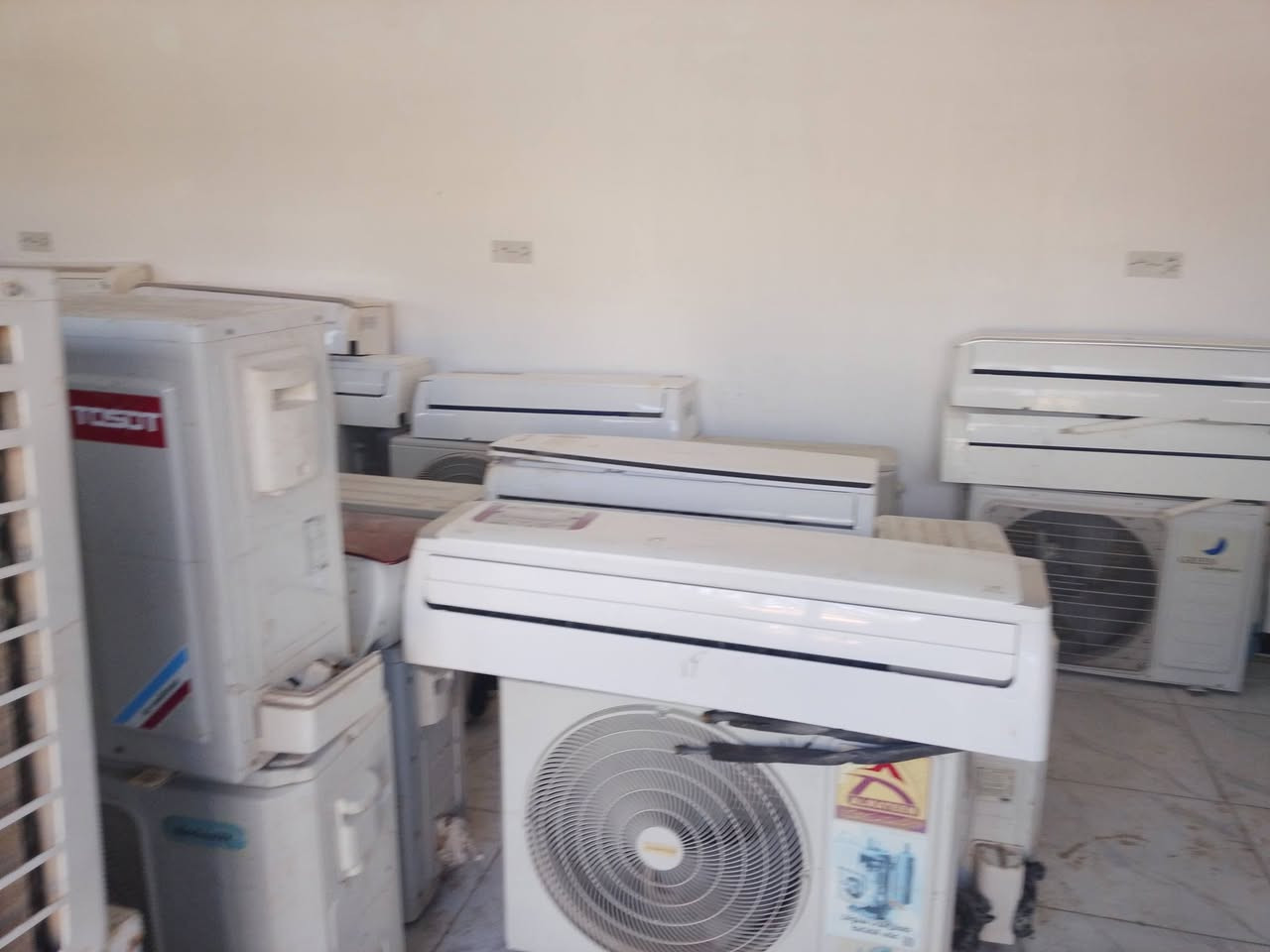 سبالت اخو الجديد العنوان المسيب حي الاطباء رقم الهاتف ***********
