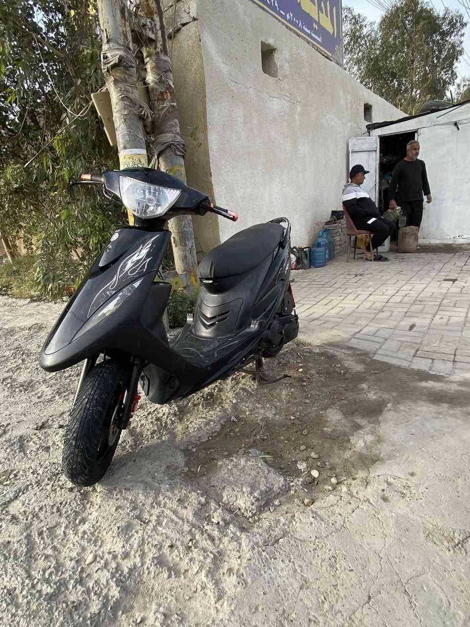 سلام عليكم ماكس عدله للبيع الدراجه ختم واحد المكينه بلاديه ما ينسمع صوتها لايت اشاير كلها شغاله لا تبخير لا تنقص دهن شرط المكينه ملحه و الدراجه خير من الله / المكان البياع شرطه الخامسه / *********** وبي واتساب / السعر خاص وبيك خير و دلل
