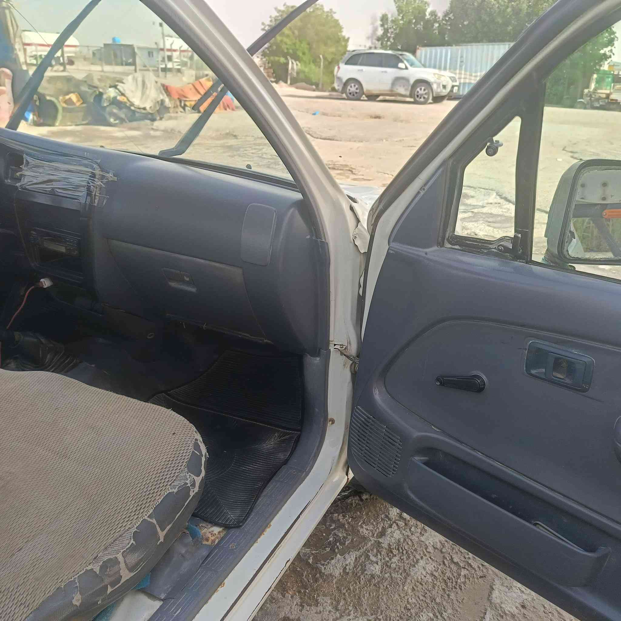 سلام عليكم البيع بيكم رقم بابل  الموديل98ماحرك مامفتوح سياره مال جناي  حلوه مكفول من العيب الشرعي السيار بيها تجيه خفيف  ***********
