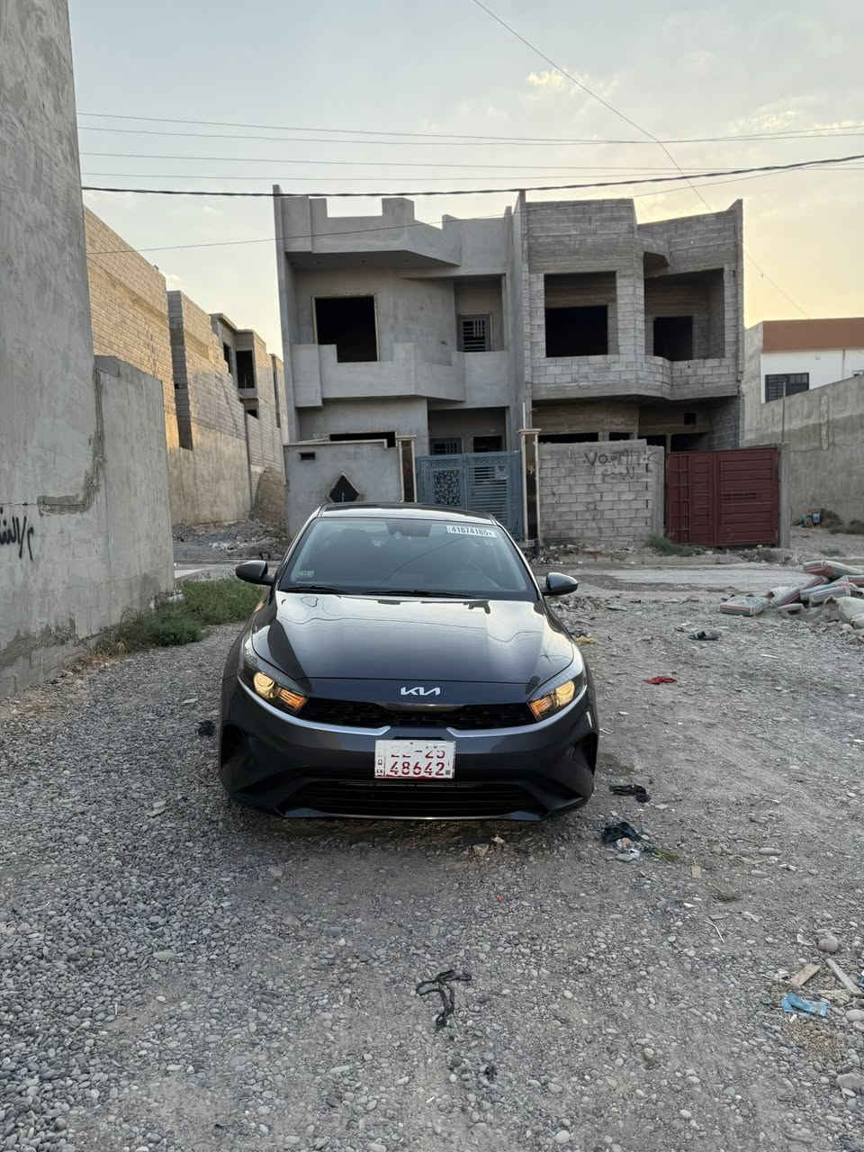 السلام عليكم 
سيارة  كيا فورتي موديل2023
رقم اربيل مرقمه حالياً
سيارة ماشية 15
حادثها جاملغ امامي وباب النفر  مبدلين نفس الوان من امريكا 
وبشرط بدون دواخل وبجم شرط كبس لايتات وضع شركة 
محرك200  دوش المرغوب  سيارة بعدها وضع شركة 
سعرها165 وبيها مجال قليل. مكان السياره موصل) 
رقم الموبيل ( ***********
