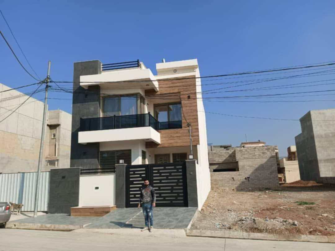 ثقه هوا سر النجاح 💚🏠مستعدون لصبغ الدور ومحلات
ومعالجه رطوبه وعمل جبس مبورد وسقوف ثانويه التواصل
0750717350-*********** وبسعارر مناسبه
