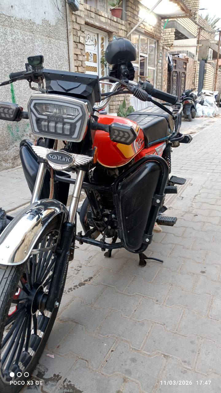 سلام عليكم دراجة سونلك 2025نضيفة ما تعبانة ما بيهة اي نقص كاملة كهربائيات كلهة شغالة شغل واطلع اوراك كاملة موجودة مكاني الشعب نهاية حيور السعر 800بيهة مجال بسيط ***********واتساب فقط 
***********فقط رصيد
