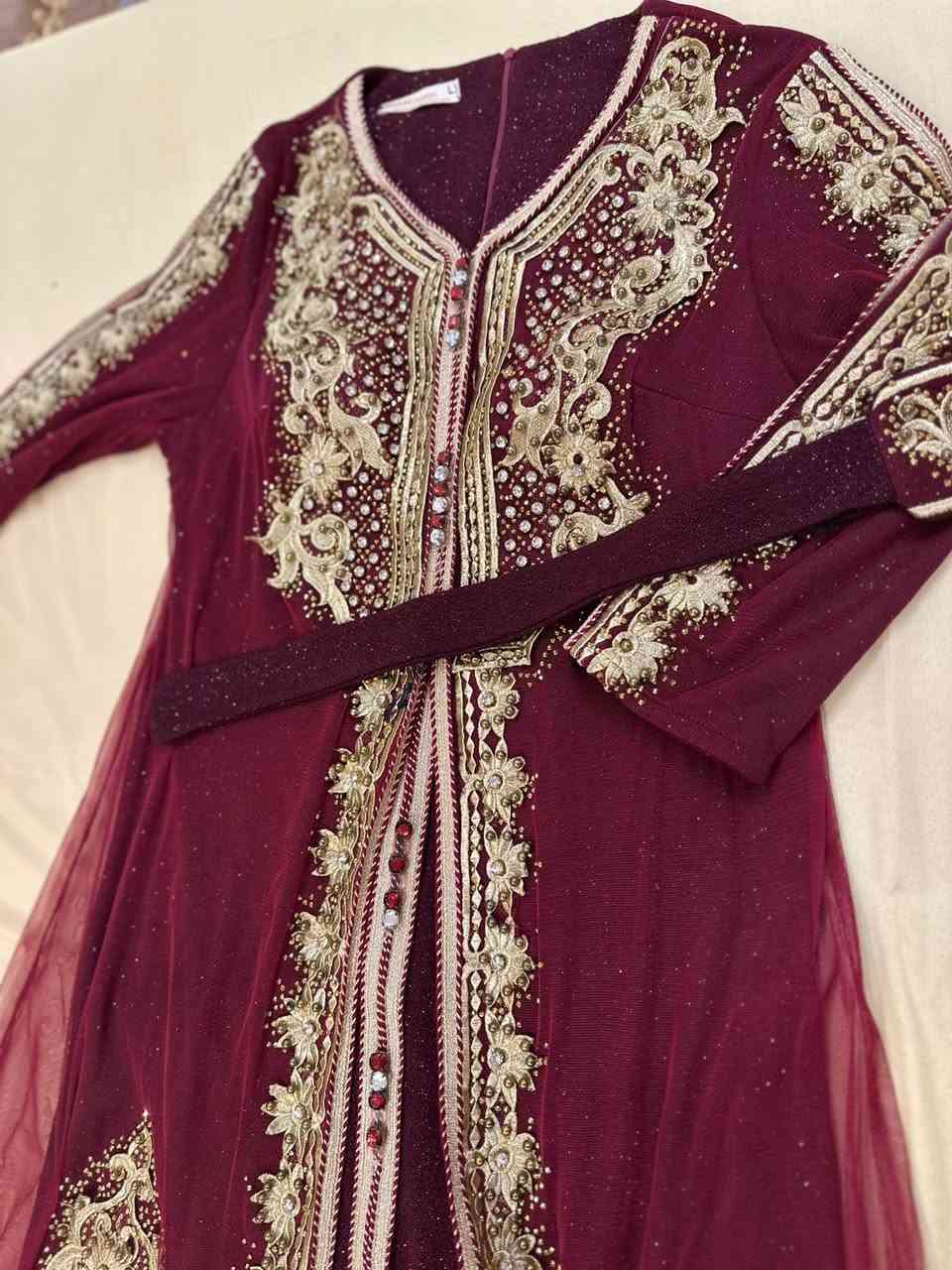 السلام عليكم بنات عندي قفطان للبيع اخذته ب٩٠ واريده ب٥٥ قياس L وممكن يلبس XL  لان قماشه ينطي باللبس ملبوس مرتين بس


**إذا كنت صاحب هذا الإعلان وتريد حذفه لأي سبب، رجاءا أرسل رسالة إلى الدعم الفني**