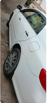 كورلا ٢٠١٠ سياره محرك كير صدر كهربائيات جيده جدا تخم تايرات كامله بيه ...