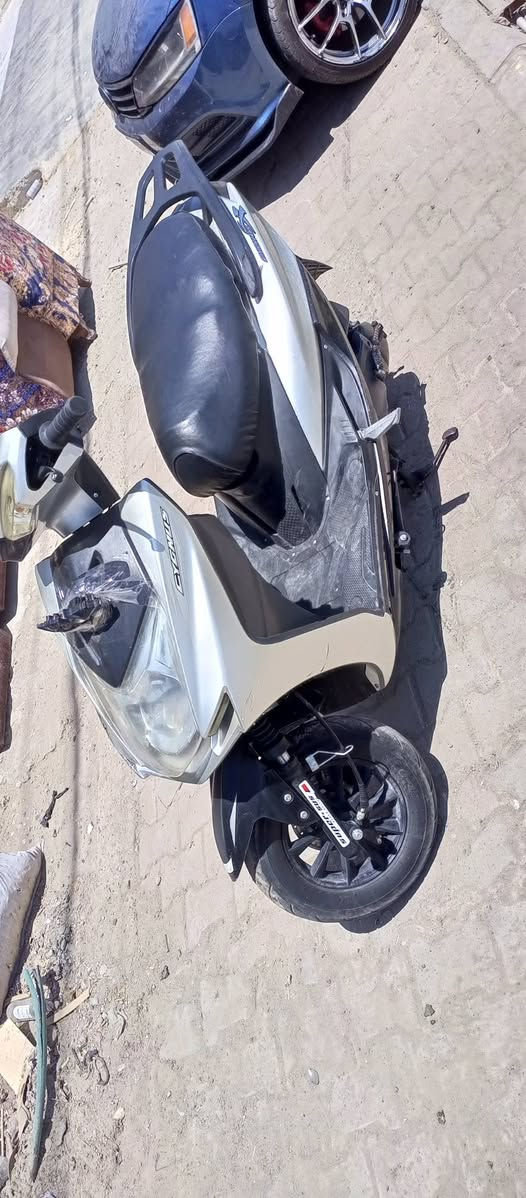 دراجه سكنس موديل 23 محرك يباني مامفتوح صوت ناعم  اشاير كامل ناصي عالي كل شغال سلف هندر شغال دراجه مال جناي تجي تاخذ تراي بيها   السعر 450 بي مجال ان شاء الله للشراي مكاني كركوك


**إذا كنت صاحب هذا الإعلان وتريد حذفه لأي سبب، رجاءا أرسل رسالة إلى الدعم الفني**