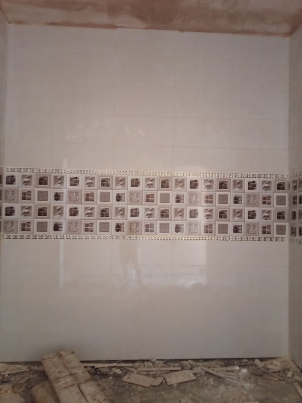 @الجميع عمل كافه مجالات تطبيك السيراميك والارضيات والجدار وتغليف بآيات الدرج بأسعار مناسبه،🔥***********🔥***********
