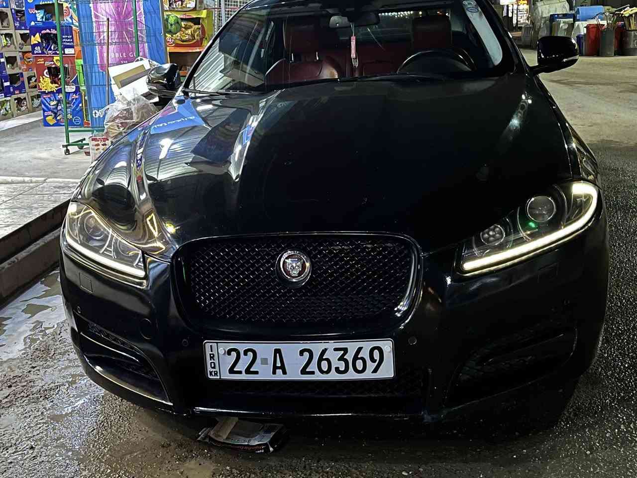 سلام عليكم حبايب جاكوار موديل 2014 XF مكينة V6 3000 سوبر جارج غنية عن تعريف سيارة وكالة سردار  كير مكينة مكفولات اكسل صدر كله مكفول بيها شوية مقدمة بنيد بس على كد شبرين بقية مبيها شي فول مواصفات كشنات كهرباء كير ماوس 4 انضمة قيادة ونضام سباق  عداد 300 داخل احمر كلش حلو بلادي تبريد ثلج صندوق شفط كشنات خزن سلايد سستم سماعات Meridian ليد امامي وخلفي ماشية 148 الف كيلو تراي شركة بشرط سيارة حلوة كاعدة ونضيفة للمراوس ب موستنك او كمارو او جالنجر سعر 125 بيها مجال مكان دورة وهذا رقم لليحب يتصل *********** سيارة الي متعجبة انشاء الله يصعد الافضل وسلامتكم صلوا على محمد
