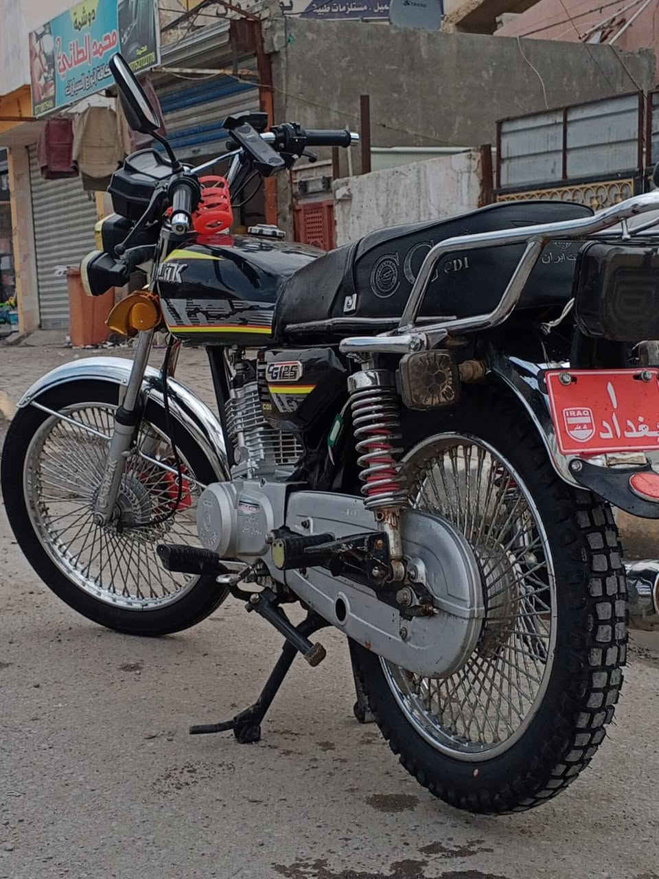 السلام عليكم دراجه سونك ام الختم باب الاول موديل 24 كامله مكمله كهربائيات اشاير لايت عالي ناصي بك لايت اي نقص ما بيها مكينة برغي مامفتوح بيها مكفولة لا تنقيص ولاتبخير الدراجه ترايها للبصرة
السعر : 650 وبيها مجال 
العنوان : بعداد الشعب شارع الصحه 
الرقم : ***********
