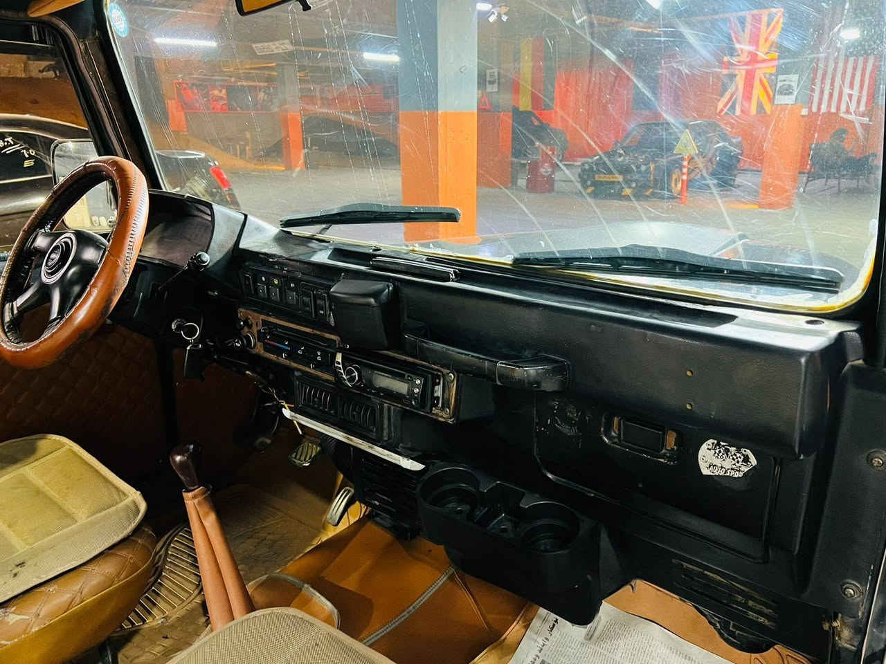 ...﷽ ...
بـــــــــۆفـــــــرۆشـــــــــــتــــــــــــن
***********
***********
Jeeb sang boks clasik
سعری /٣٩$مەجال
جۆری سەیارە /جێب سانک بۆکس
مۆدێل/١٩٩٢
گێڕو مەکینەی سێ وای 
گێڕ عادی 
گێڕو مەکینەی لۆک
تەبرید دوجام کارەبا قفڵ مەرکەزی
ئاڕمی پلاستیکی سلێمانی 
ئاڕم ئەوەلیات خرامە بڕاوە بەشەرت
تاقم تایەو ویلی لۆک 
ناوی جوان هەیکەلی نمونە
پێشو دوای مەزبوت
دەعمو لێدراوی نیە
تەبریدو کارەبای مەزبووت
دەعامی بۆ دەعامی بەشەرت 
شوێن سلێمانی 
***********
*********** السليمانية, العراق
