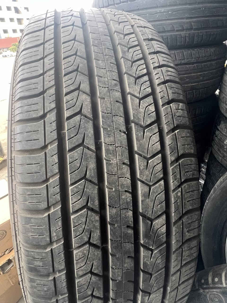 للبيع او مراوس
تخم ويلكب جمسي كروم اصلي 
حجم 20 ضمان سنتين 
مع تخم تاير  275/60/20
للستفسار اتصل وتدلل
***********واتساب/شريحه
