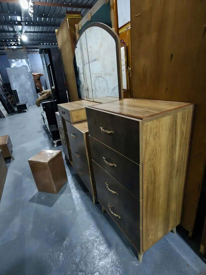 غرفة تركي مستعمله 
9 قطع
 لون مميز 
نظام سلايت
 نظافة 90 /💯
 سعر 700
  ويا النقل وشد بغداد, العراق


**إذا كنت صاحب هذا الإعلان وتريد حذفه لأي سبب، رجاءا أرسل رسالة إلى الدعم الفني**