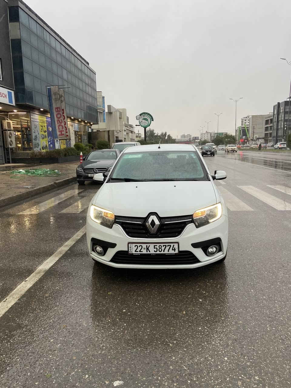 رينۆ سومبل مودێل 2020 بێ سبوغ هيچ شتێکی نيە گێر و مەکينەی هەموو بەشەرت رەقەم و سەنەوی و هەزەی نوێيە سعر 92$ سەيارە لە اربيل ر.م:***********.........
